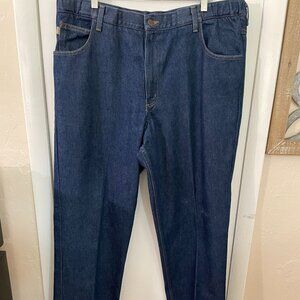 L.L. Bean Mens Comfort Waist Blue Demin Jeans Size 40x34 PreOwned